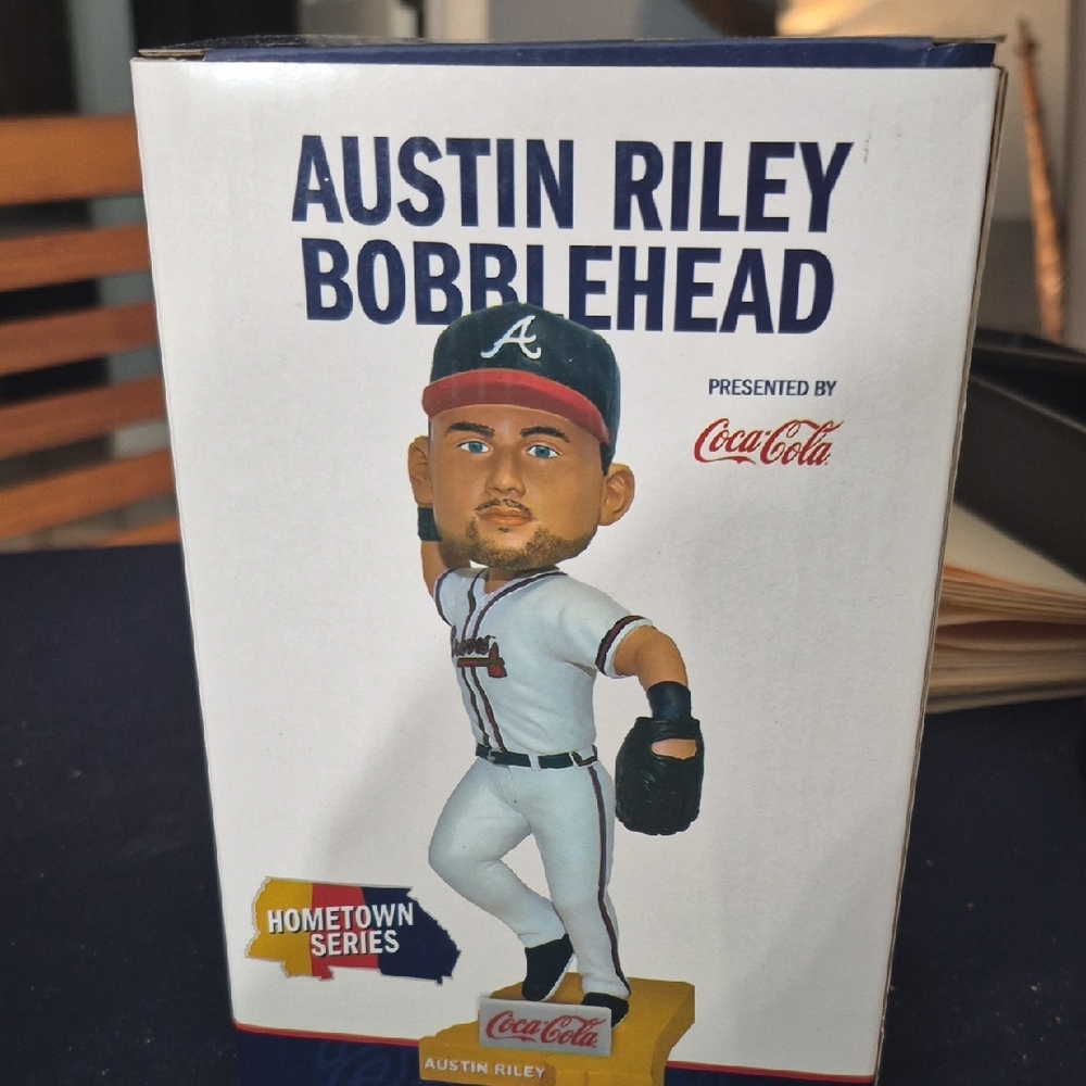 Austin Riley Bobblehead - White and Blue